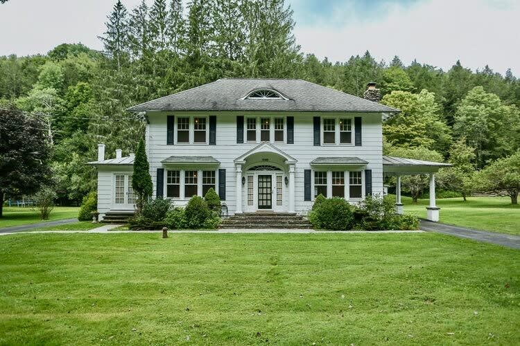 Brookside Manor photo 3