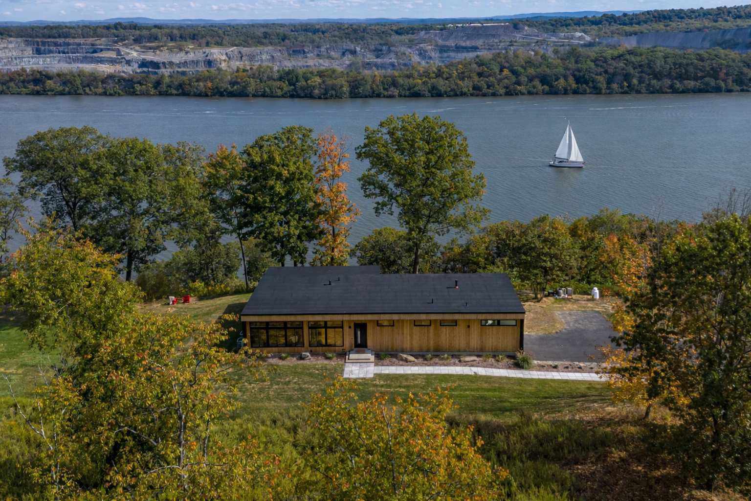 The Bluff at Eagle Hollow photo 4