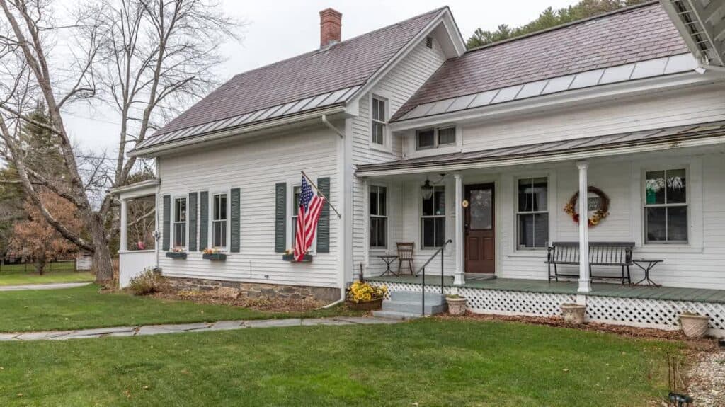 Historic Hobble Inn